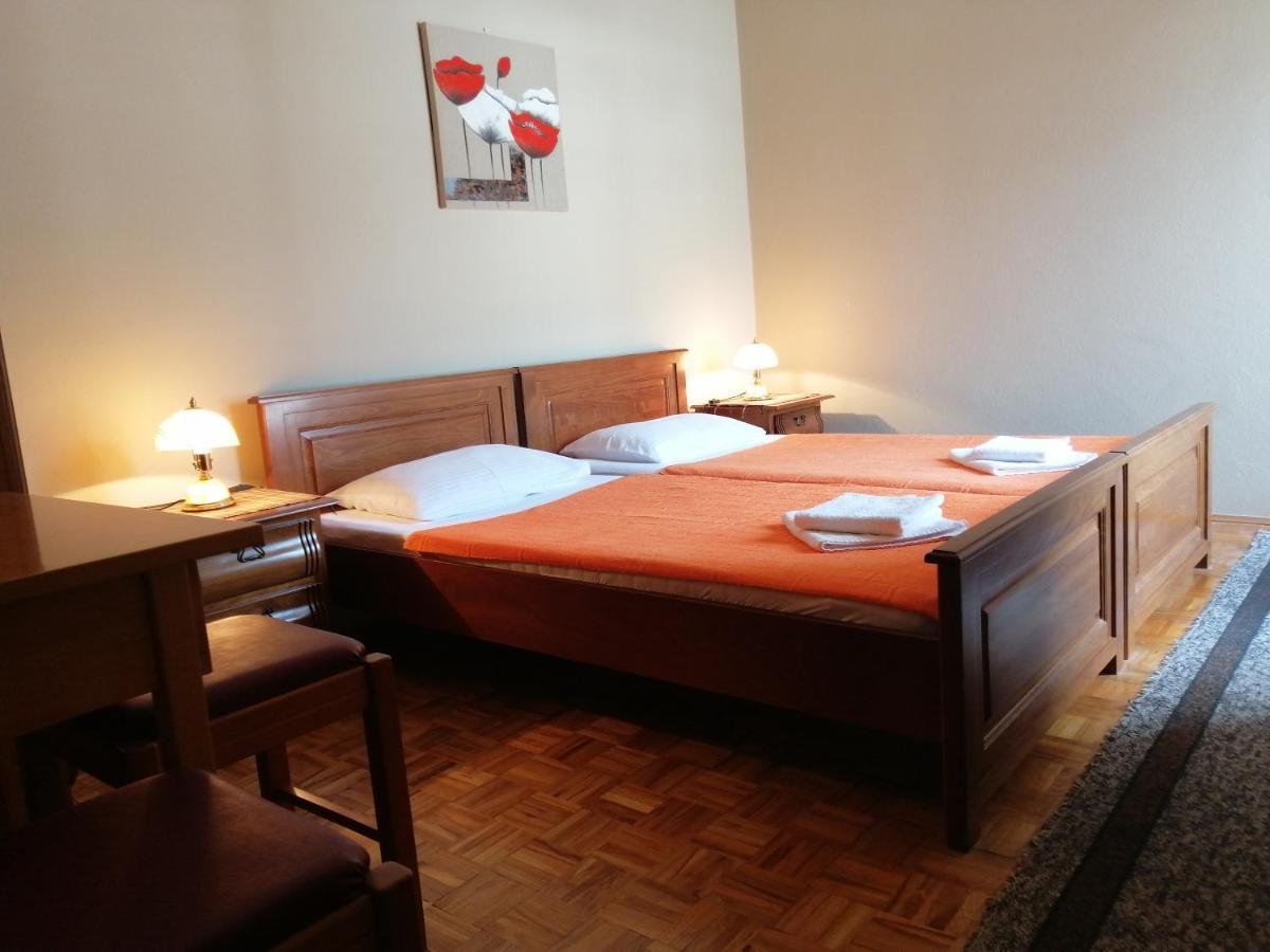 Lovely Apartment With Big Terrace In Budva Eksteriør billede