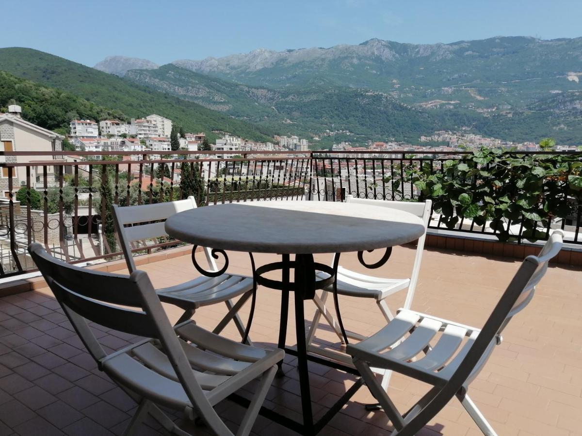 Lovely Apartment With Big Terrace In Budva Eksteriør billede
