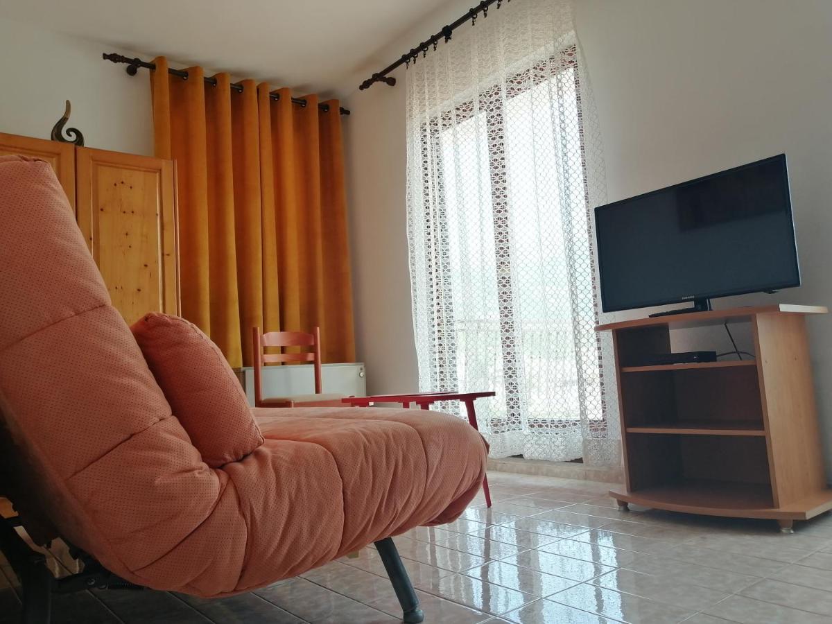 Lovely Apartment With Big Terrace In Budva Eksteriør billede