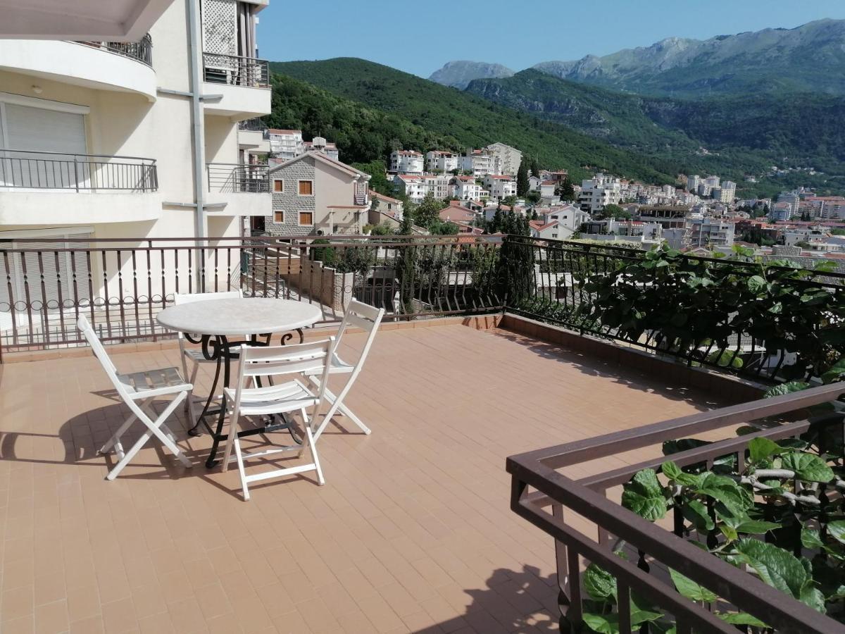 Lovely Apartment With Big Terrace In Budva Eksteriør billede